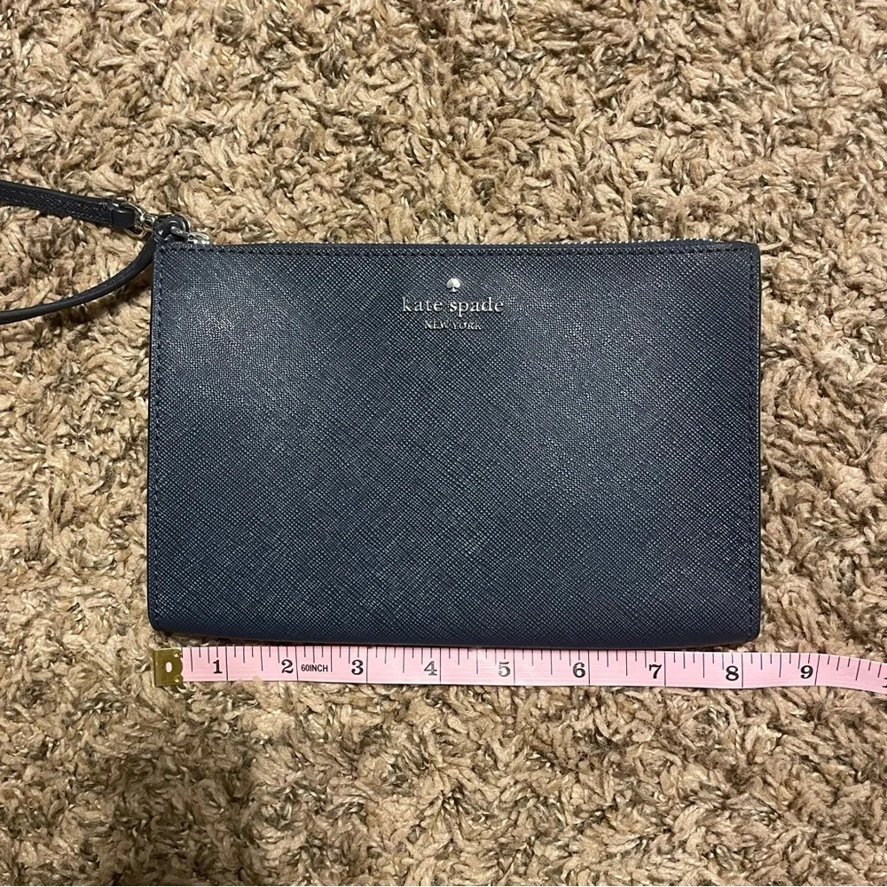 Kate Spade New York Womens Pebbled Leather Navy Blue Zipper Wristlet Minimalist